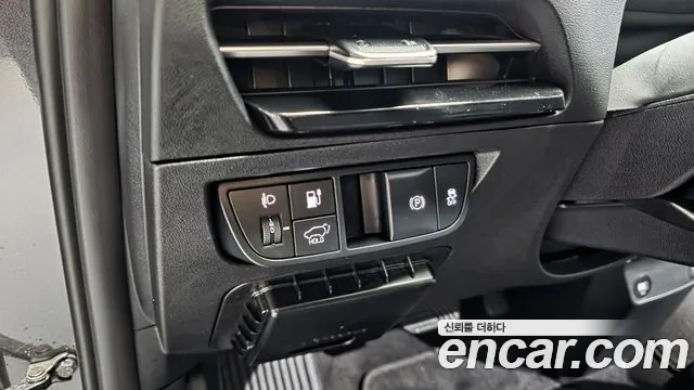 Kia EV6 2023 — фото 15