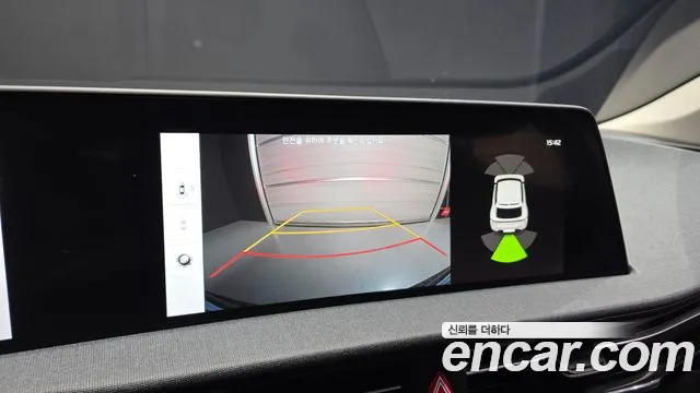 Kia EV6 2023 — фото 17