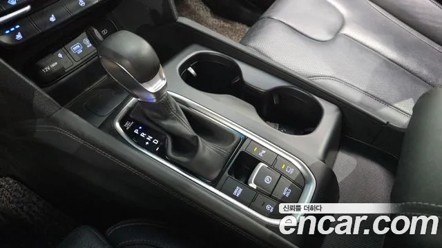 Hyundai Santafe 2019 — фото 9