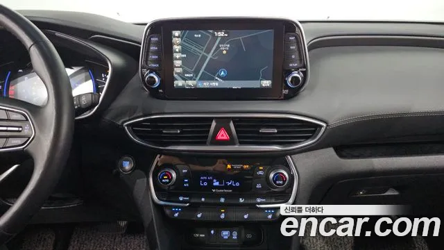 Hyundai Santafe 2019 — фото 12