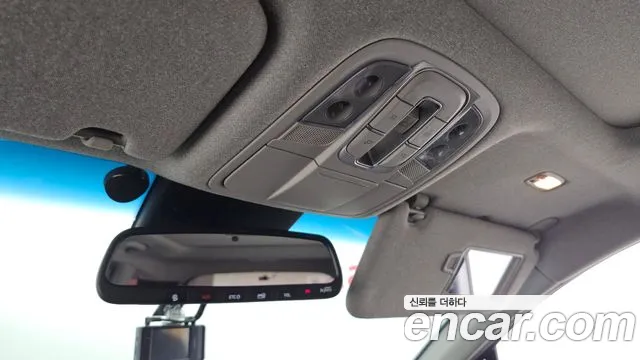 Hyundai Santafe 2019 — фото 17