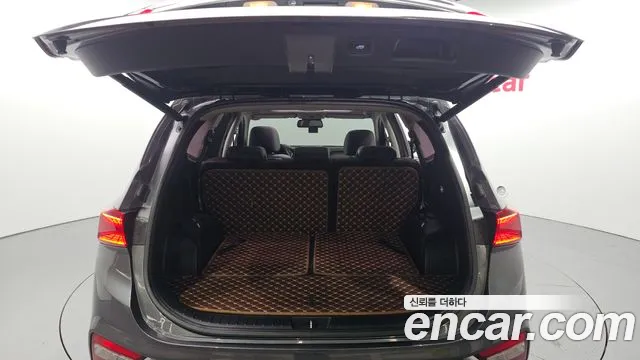 Hyundai Santafe 2019 — фото 20