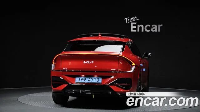 Kia EV6 2025 — фото 4