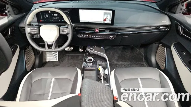 Kia EV6 2025 — фото 10