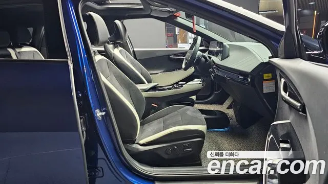 Kia EV6 2022 — фото 11