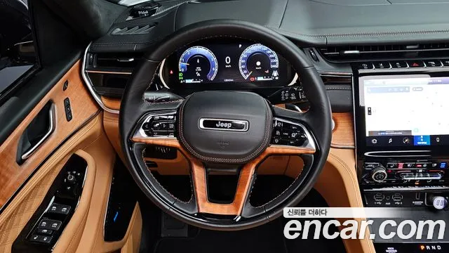 Jeep Cherokee 2023 — фото 13