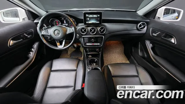 Mercedes-Benz GLA-Class 2019 — фото 10
