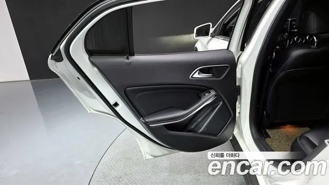 Mercedes-Benz GLA-Class 2019 — фото 15