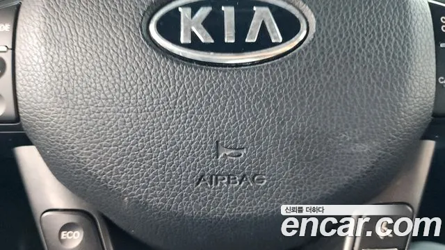 Kia K5 2011 — фото 16