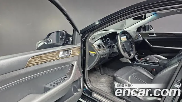 Hyundai Sonata 2017 — фото 16