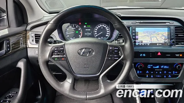 Hyundai Sonata 2017 — фото 17