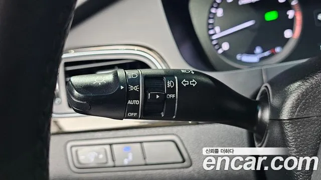 Hyundai Sonata 2017 — фото 18