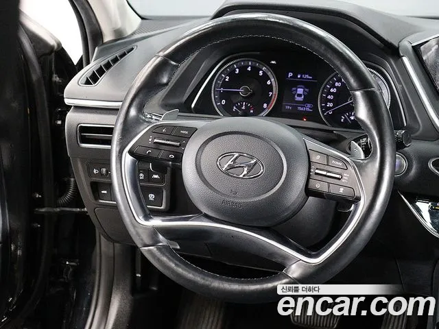 Hyundai Sonata 2020 — фото 10