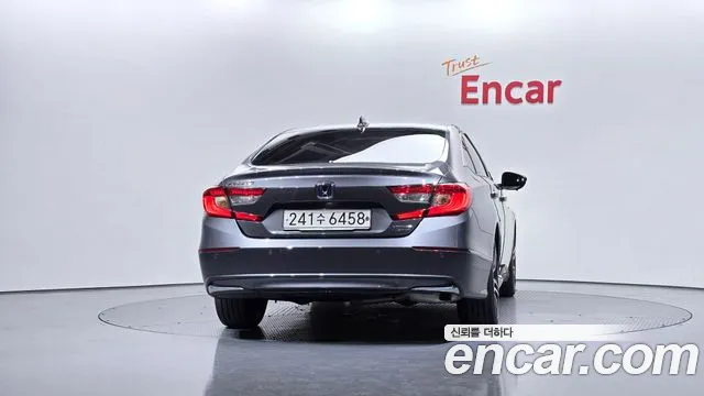 Honda Accord 2021 — фото 4