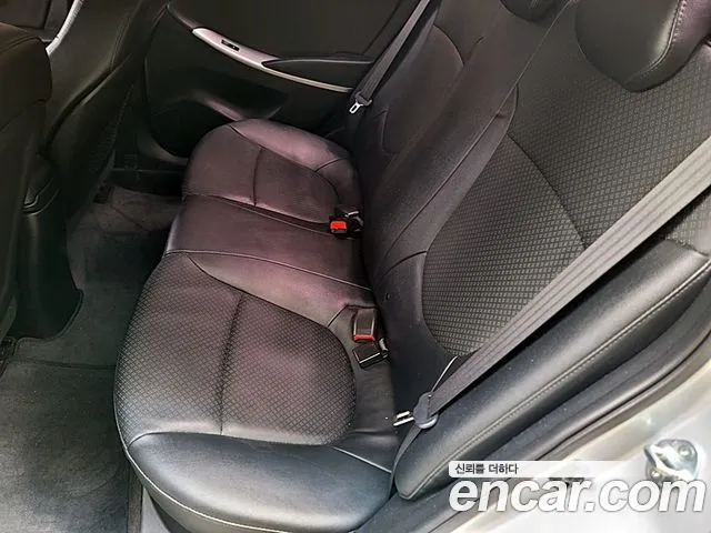 Hyundai Accent 2014 — фото 13