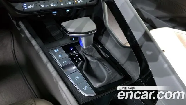 Hyundai AVANTE 2024 — фото 12