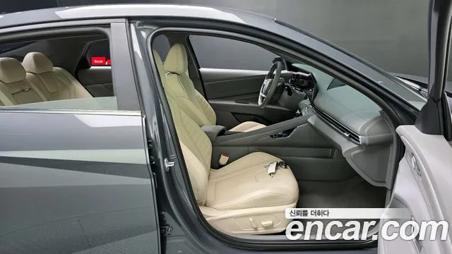 Hyundai AVANTE 2024 — фото 16