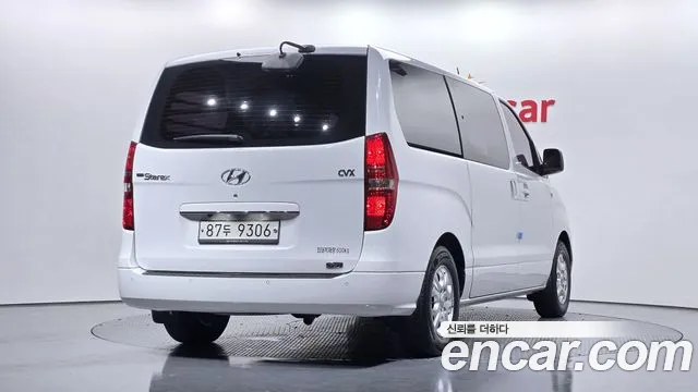 Hyundai Starex 2014 — фото 2