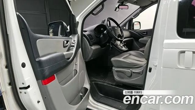 Hyundai Starex 2014 — фото 13