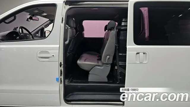 Hyundai Starex 2014 — фото 18
