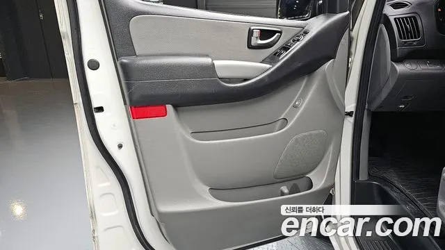 Hyundai Starex 2014 — фото 14
