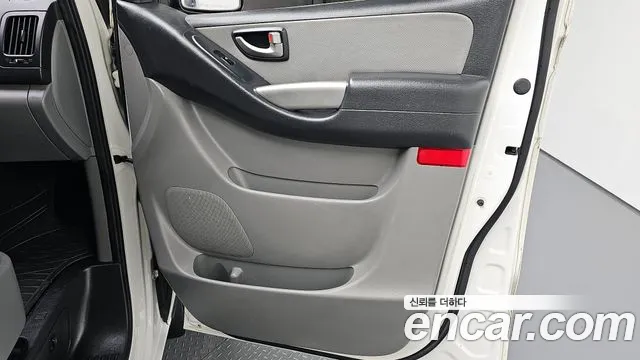 Hyundai Starex 2014 — фото 15