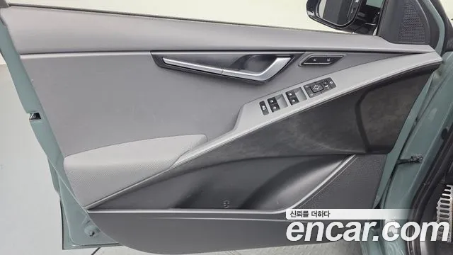 Kia Niro 2023 — фото 14