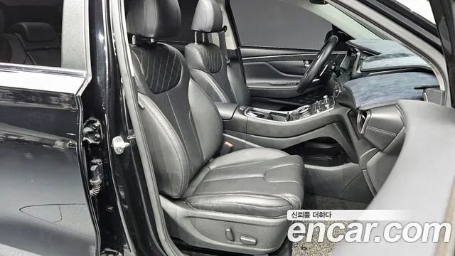 Hyundai Santafe 2021 — фото 17