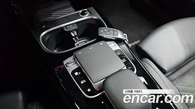 Mercedes-Benz A-Class 2020 — фото 12