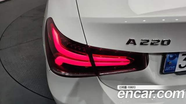 Mercedes-Benz A-Class 2020 — фото 9