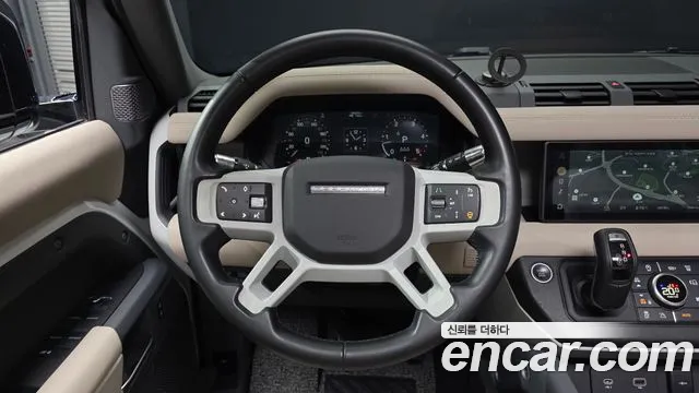Land Rover Defender 2022 — фото 19