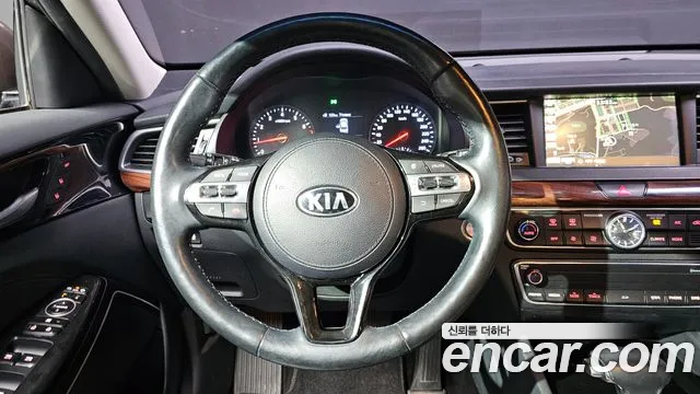 Kia K7 2016 — фото 13