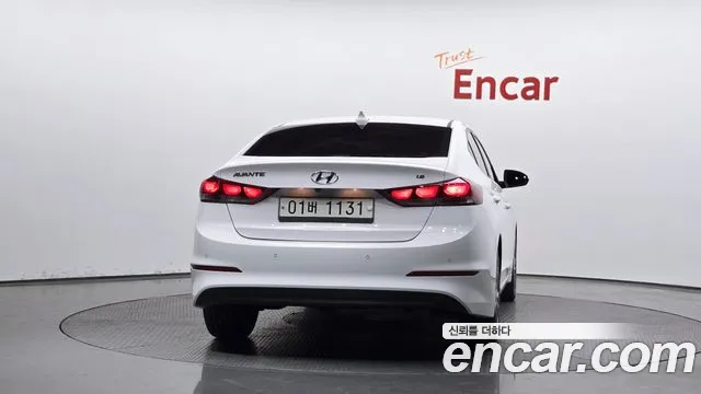 Hyundai AVANTE 2018 — фото 4