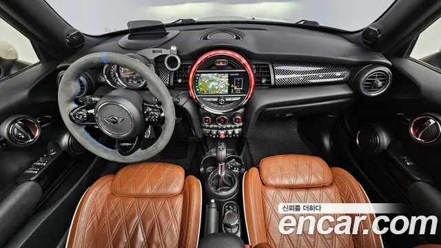 Mini Cooper Convertible 2019 — фото 10
