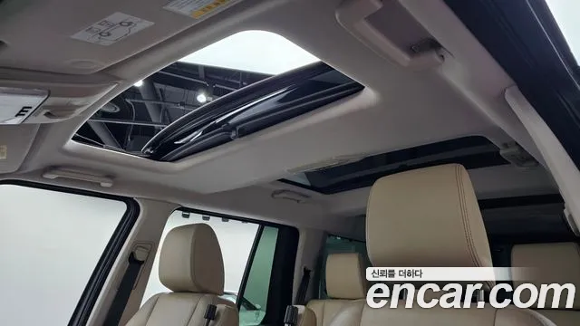 Land Rover Discovery 2016 — фото 17