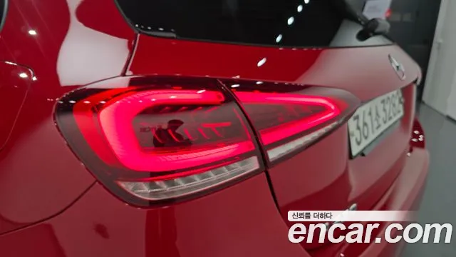 Mercedes-Benz A-Class 2019 — фото 9
