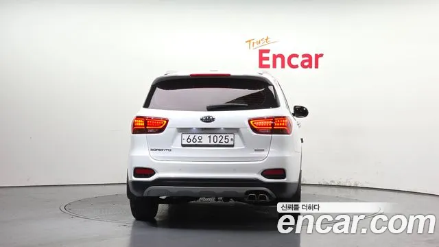 Kia Sorento 2018 — фото 4