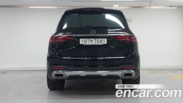 Mercedes-Benz GLS-Class 2024 — фото 4