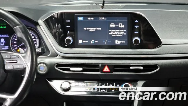 Hyundai Sonata 2020 — фото 13