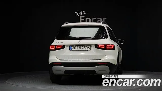Mercedes-Benz GLB-Class 2021 — фото 4
