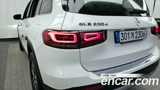 Mercedes-Benz GLB-Class 2021 — фото 9