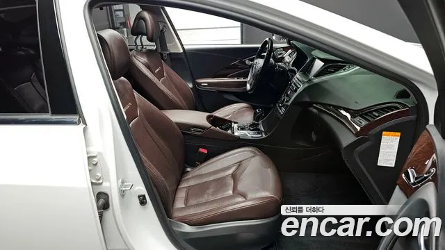 Hyundai Grandeur 2016 — фото 13