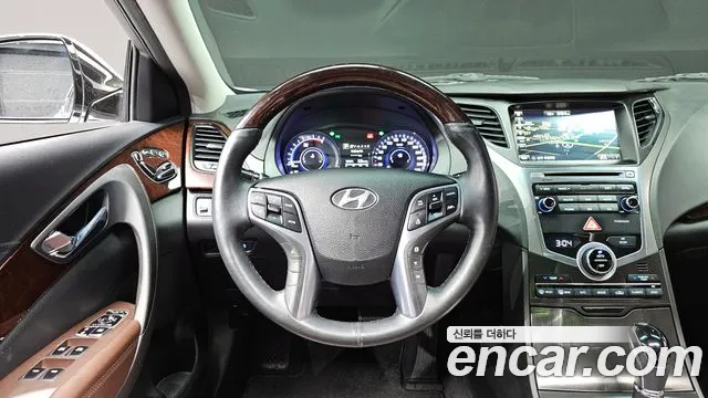 Hyundai Grandeur 2016 — фото 18