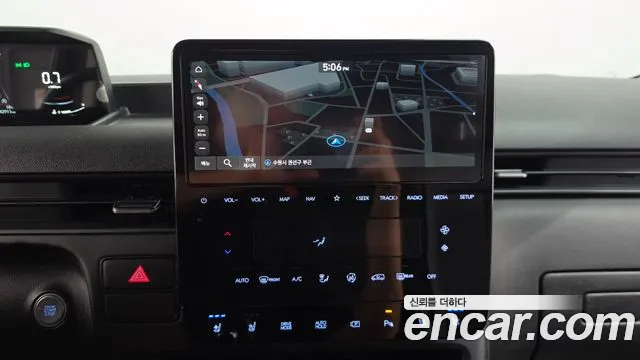 Hyundai Staria 2022 — фото 16