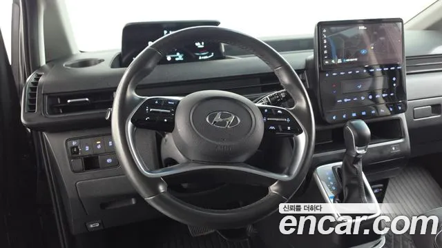 Hyundai Staria 2022 — фото 17