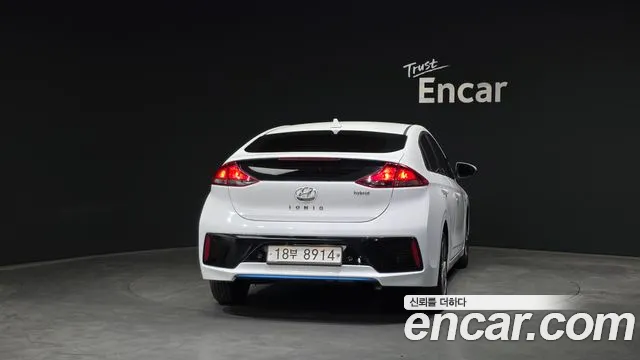 Hyundai Ioniq 2016 — фото 4