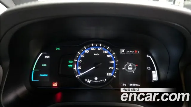 Hyundai Ioniq 2016 — фото 8