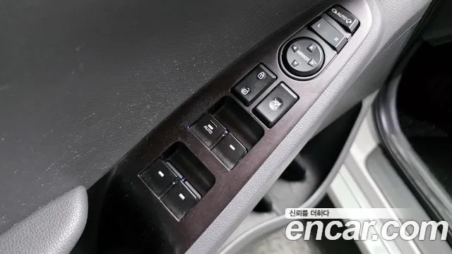 Hyundai Ioniq 2016 — фото 13