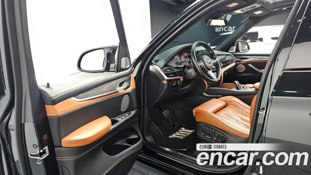 BMW X5M 2015 — фото 10