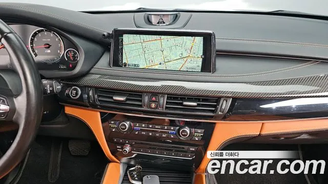 BMW X5M 2015 — фото 12